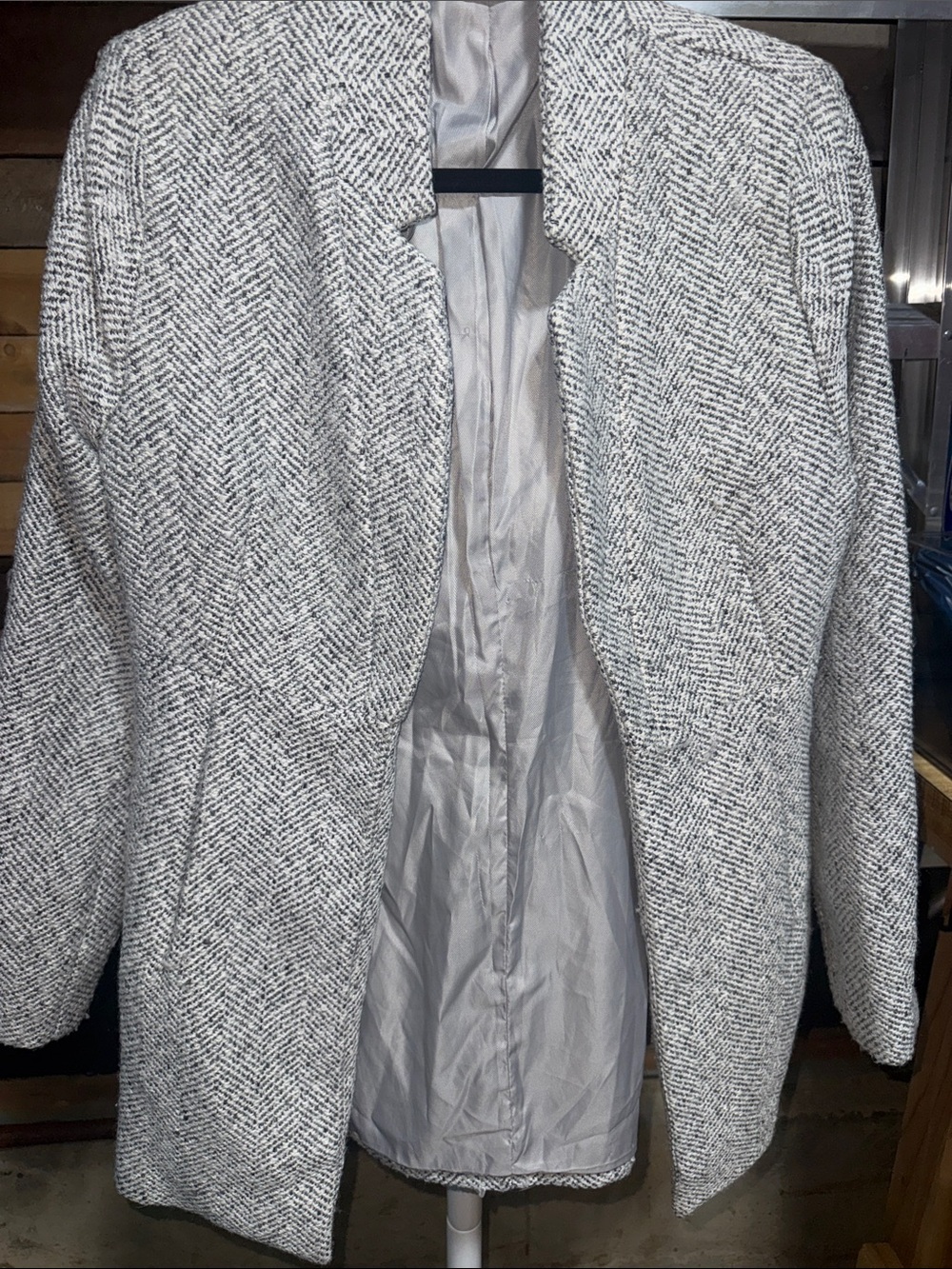 Vici Gray and White Herringbone Open-Front Blazer Small